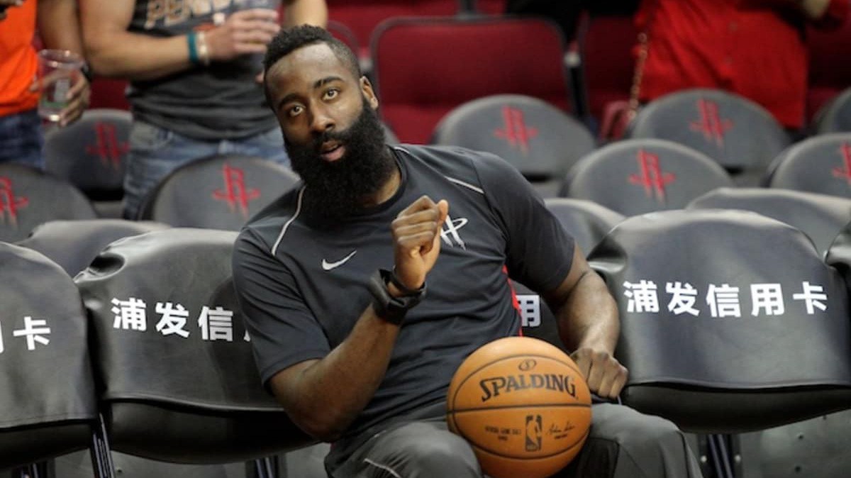 Trong khi ở NBA nhà nhà luyện tập, James Harden lại lộ ảnh phát phì