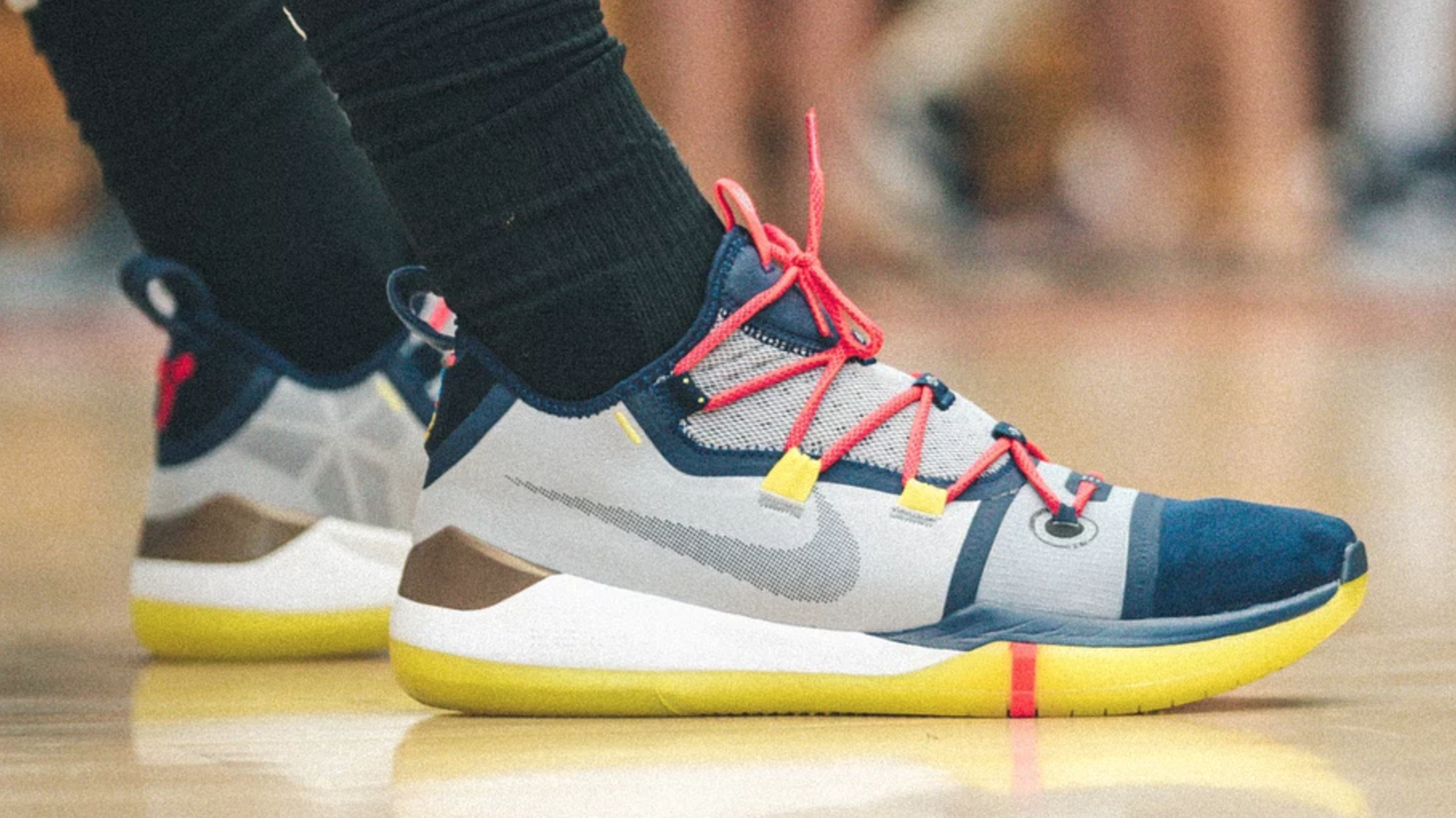 DeMar DeRozan hé lộ mẫu Nike Kobe mới toanh tại Drew League