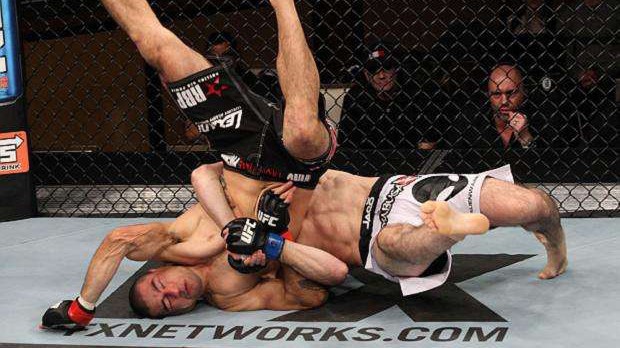Hé lộ bí quyết thành công của các đô vật Wrestler trên sàn MMA