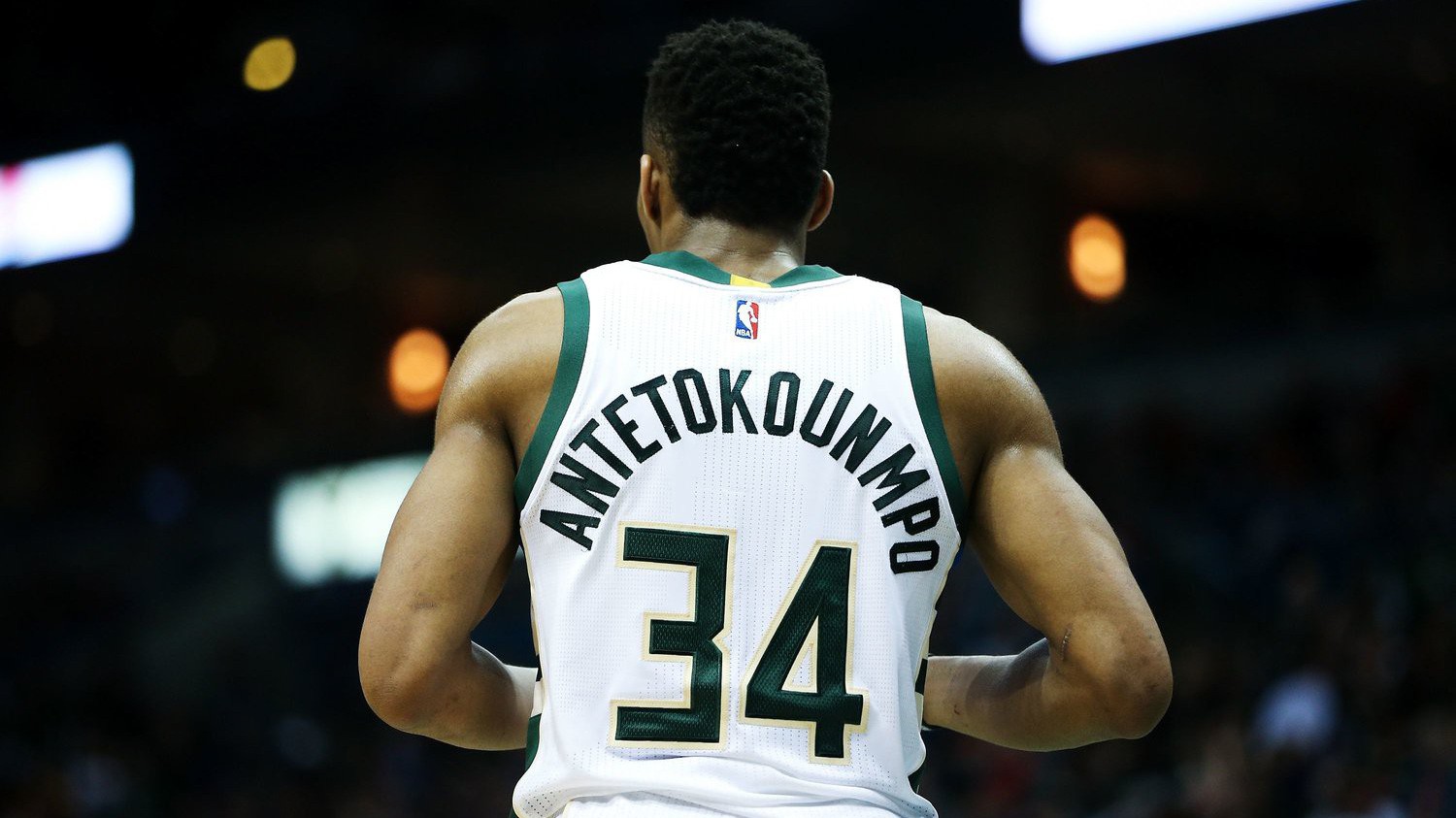 Top 10 cầu thủ NBA có tên khó đọc nhất