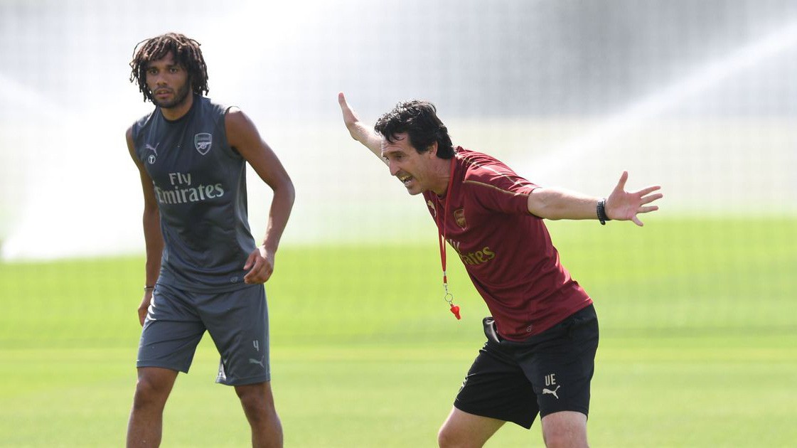 Quỹ lương Arsenal phình to, HLV Unai Emery bị ép bán bớt cầu thủ