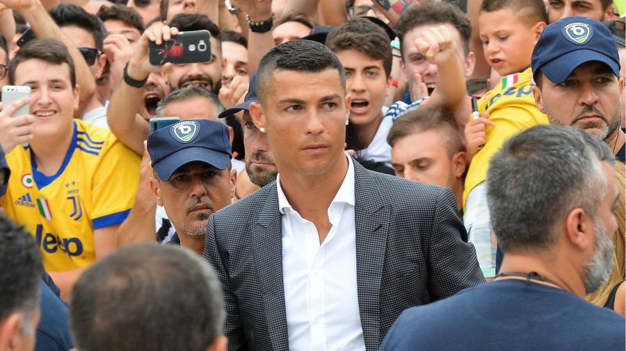 Ronaldo lỡ màn ra mắt Serie A vì trận Chievo - Juventus bị hoãn sau thảm họa sập cầu cao tốc?