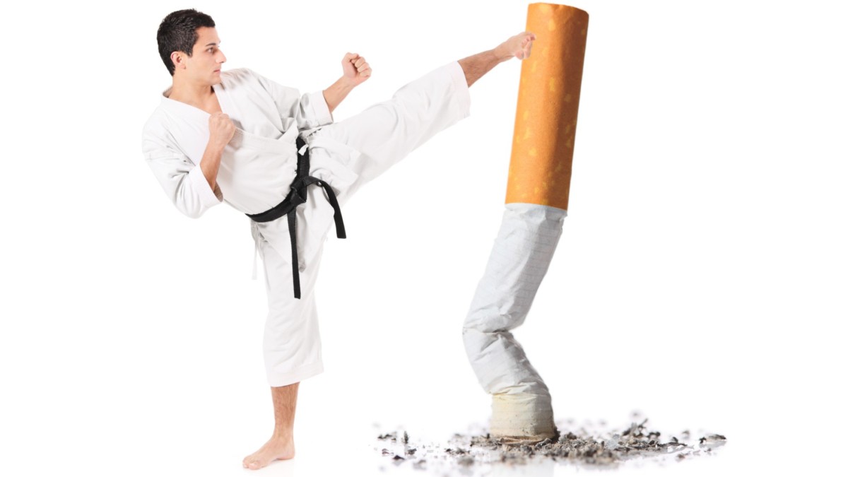 Võ thuật giúp ích gì cho việc cai nghiện thuốc lá?