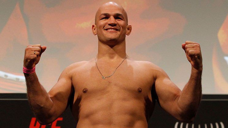 Junior dos Santos muốn tái đấu với Stipe Miocic hoặc Cain Velasquez khi trở về
