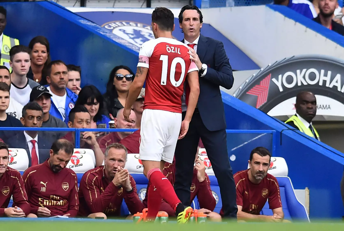 Vì sao Arsenal phải tin dùng Ozil và Aubameyang để đánh bại West Ham? - Ảnh 8.
