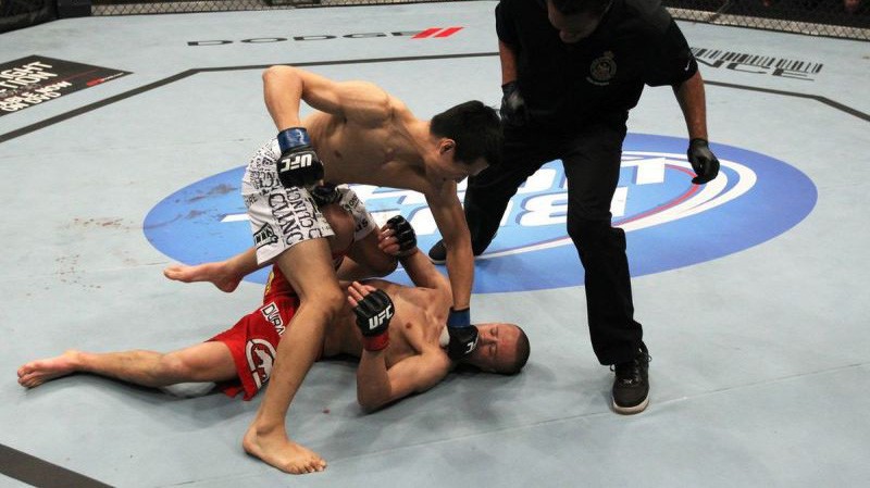 Top 8 cú knockout nhanh nhất lịch sử UFC (Phần 2)