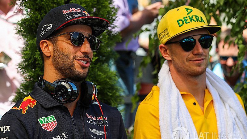 Sau cú sốc Ricciardo, thị trường chuyển nhượng tay đua F1 sẽ biến động ra sao?