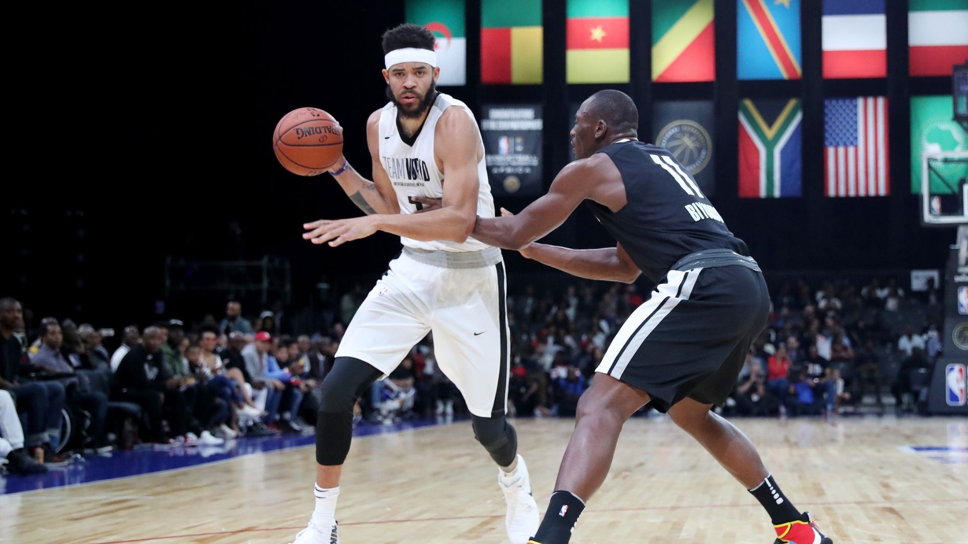Africa Game 2018: Fan Lakers phấn khích với màn trình diễn của JaVale McGee