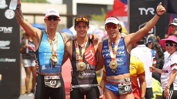 "Soái ca" 9X bất ngờ đánh bại 2 nhà VĐ Ironman 70.3 Vietnam