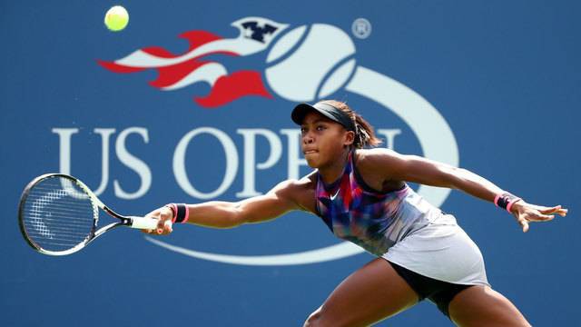 Chuyện thú vị về tay vợt trẻ nhất và lớn tuổi nhất trong danh sách WTA
