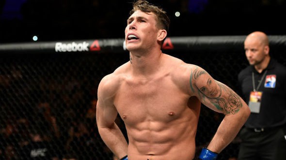 Darren Till bị cư dân mạng "ném đá" khi bỏ cả gia đình để tập trung thi đấu