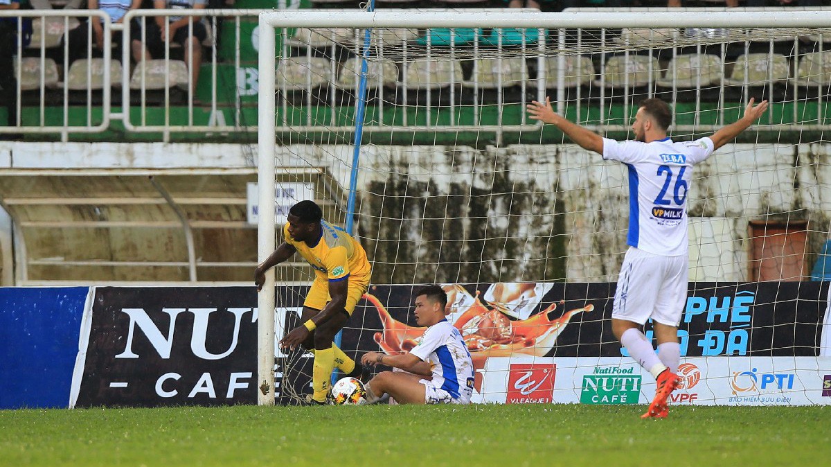 HAGL và những lần nếm trái đắng từ người cũ tại V.League 2018