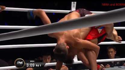 Christian Lee bị xử thua vì... cắm đầu đối thủ xuống sàn đấu ONE Championship