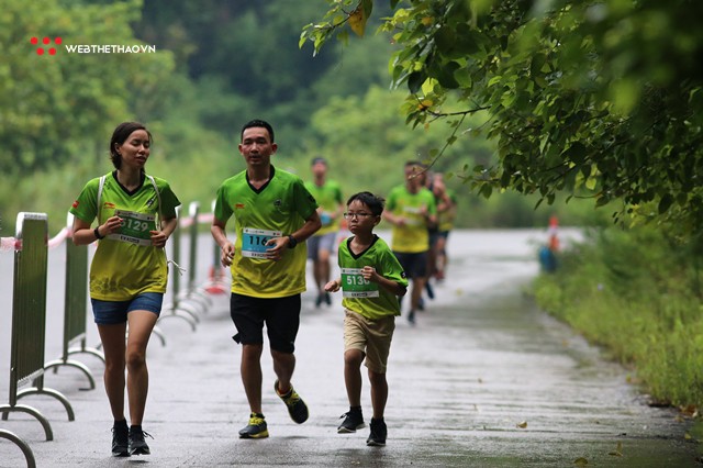 Trang An Marathon 2018: Những bước chân tí hon giữa thánh địa của Tướng Cờ Lau - Ảnh 6. Trang An Marathon 2018: Những bước chân tí hon giữa thánh địa của Tướng Cờ Lau - Ảnh 6.