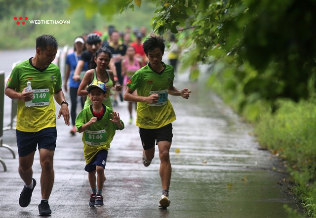 Trang An Marathon 2018: Những bước chân tí hon giữa thánh địa của Tướng Cờ Lau - Ảnh 5. Trang An Marathon 2018: Những bước chân tí hon giữa thánh địa của Tướng Cờ Lau - Ảnh 5.