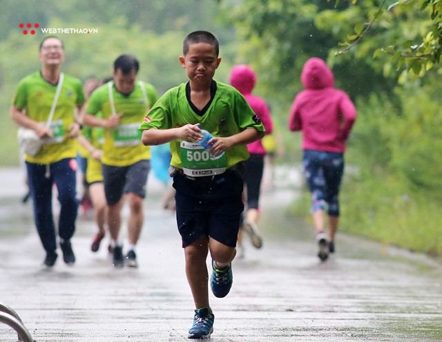 Trang An Marathon 2018: Những bước chân tí hon giữa thánh địa của Tướng Cờ Lau - Ảnh 10. Trang An Marathon 2018: Những bước chân tí hon giữa thánh địa của Tướng Cờ Lau - Ảnh 10.