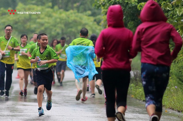 Trang An Marathon 2018: Những bước chân tí hon giữa thánh địa của Tướng Cờ Lau - Ảnh 1. Trang An Marathon 2018: Những bước chân tí hon giữa thánh địa của Tướng Cờ Lau - Ảnh 1.