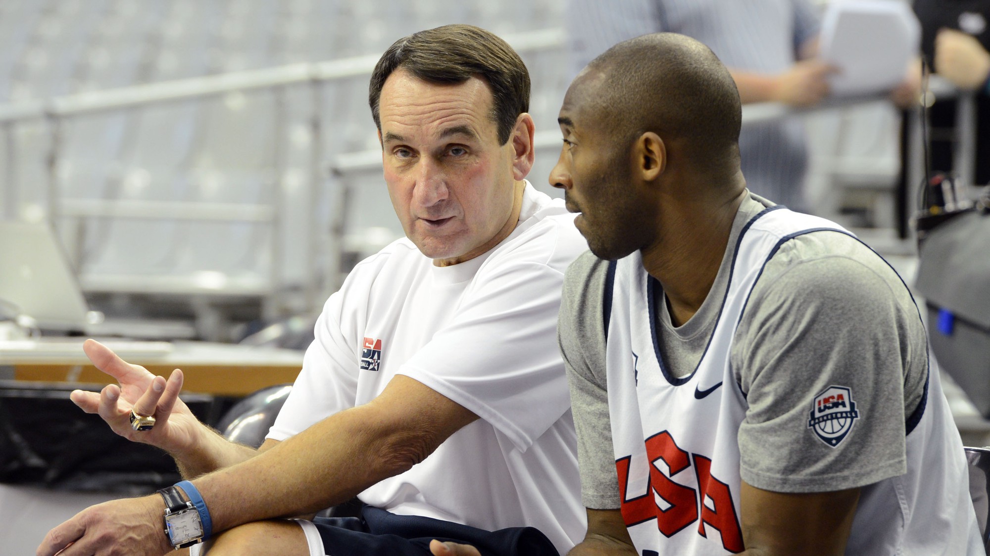Làm thế nào HLV huyền thoại Mike Krzyzewski có thể thuyết phục Kobe Bryant gia nhập tuyển Mỹ?