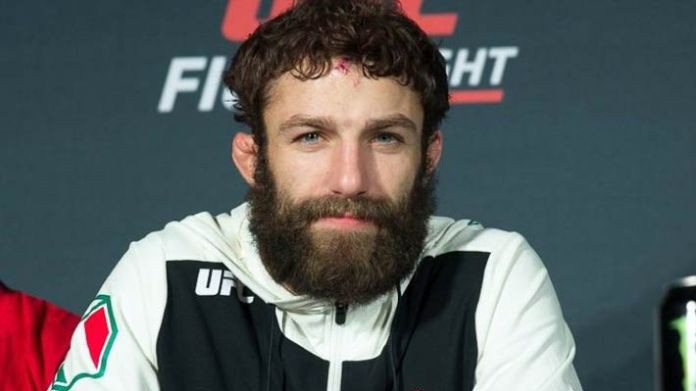 Conor McGregor bị Michael Chiesa đâm đơn kiện vì vụ xe bus
