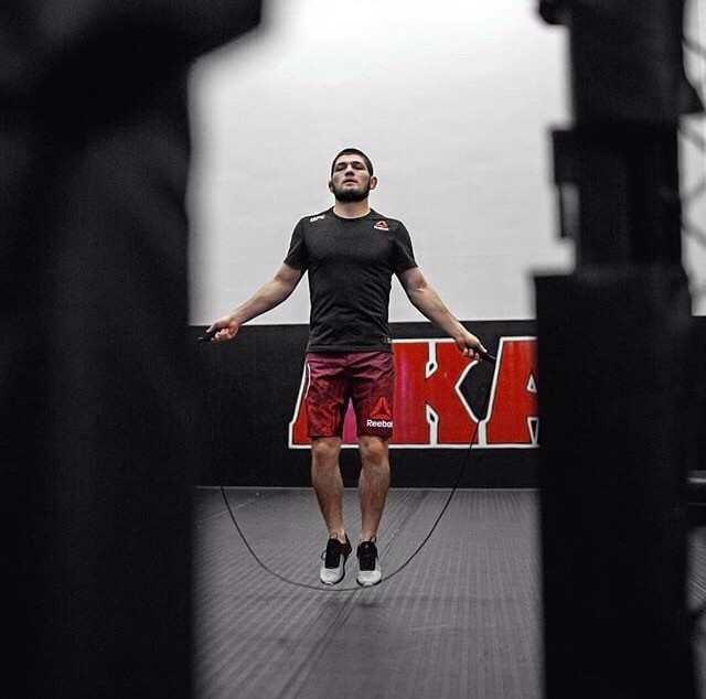 Cain Velasquez và Luke Rockhold giúp Khabib chuẩn bị trận đấu với Conor - Ảnh 16. Cain Velasquez và Luke Rockhold giúp Khabib chuẩn bị trận đấu với Conor - Ảnh 16.