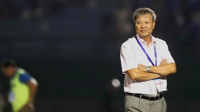 HLV nào có thể phá kỷ lục vô địch V.League của ông Hải "lơ"?