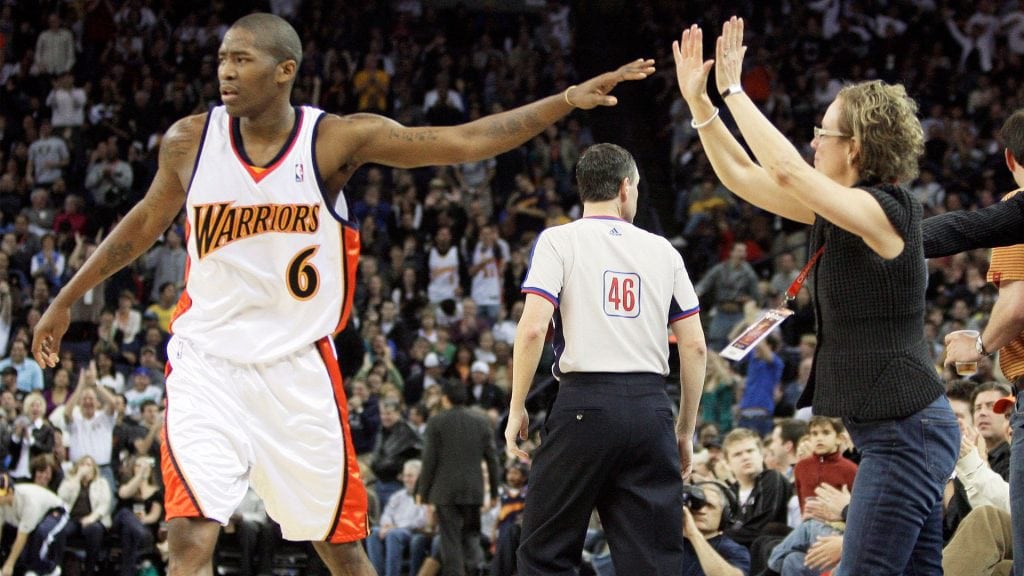 Jamal Crawford được chèo kéo bởi tận 3 ông lớn
