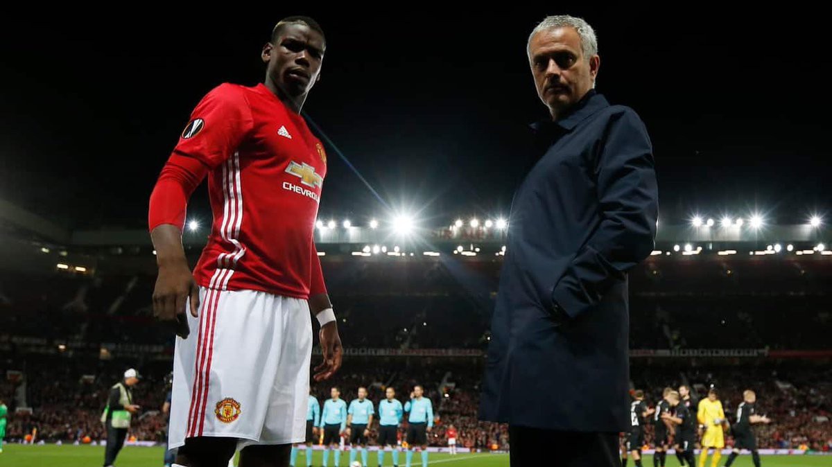 CĐV M.U đang ngả về phe nào trong cuộc "nội chiến 2 mùa" giữa Pogba và Mourinho?
