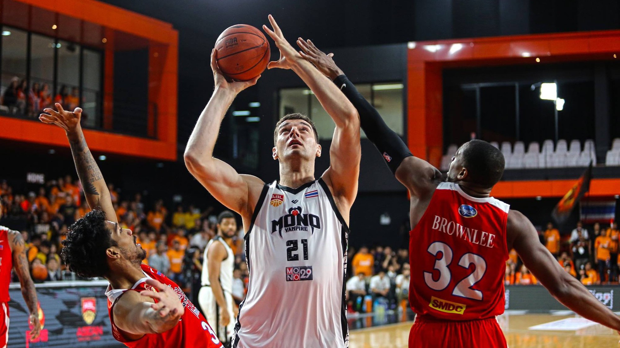 "Bức tường di động" Samuel Deguara gia nhập Hong Kong Eastern Long Lions, mãnh hổ ABL có mạnh hơn?