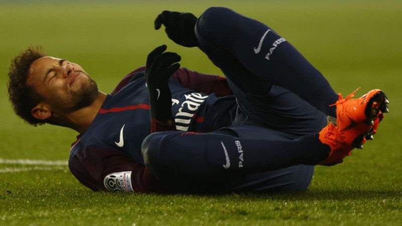 Neymar không chơi trận gặp St Etienne liệu có liên quan gì đến Liverpool?