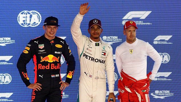Đua phân hạng Singapore GP 2018: Hamilton khiến Ferrari lo sốt vó