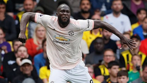 Watford đòi VAR nhưng trọng tài vẫn công nhận bàn thắng của Lukaku cho Man Utd