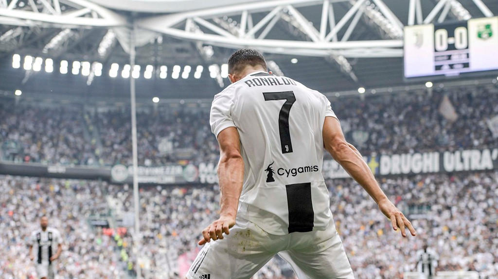 Ronaldo và Juve trở lại Champions League: Sứ mệnh vô địch và chinh phục cả thế giới