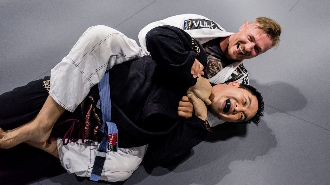 Vì sao Brazilian Jiu-jitsu thực chiến nhưng vẫn an toàn? Vì sao Brazilian Jiu-jitsu thực chiến nhưng vẫn an toàn?