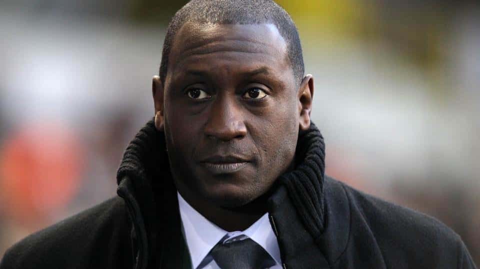 Cựu tiền đạo Heskey "soi" ra điểm yếu của Liverpool
