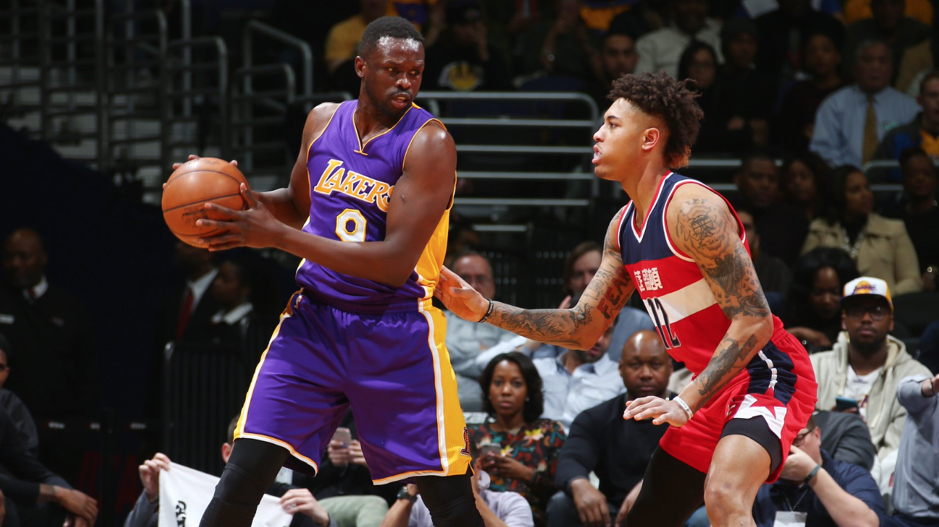 Đẩy đi thành công "quả tạ triệu đô" Luol Deng, người hâm mộ Los Angeles Lakers mừng hết lớn