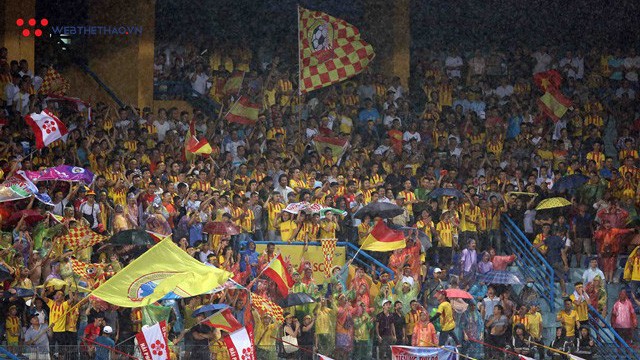 Giật mình trước lượng khán giả đến sân ở lượt về V.League 2018