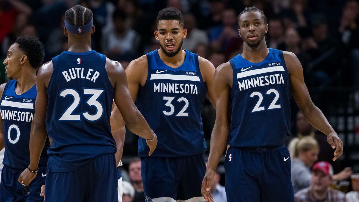 Karl-Anthony Towns ra tối hậu thư cho Minnesota Timberwolves và Jimmy Butler