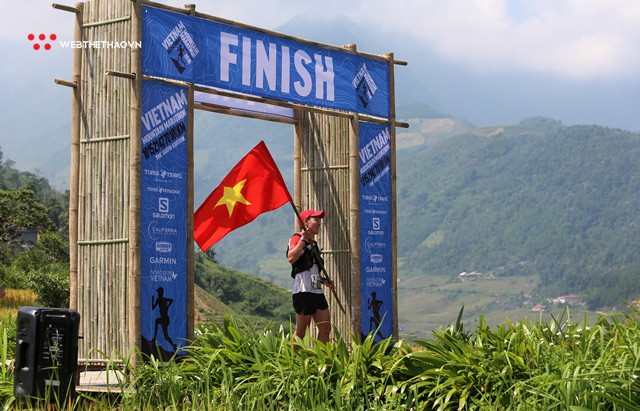 Những khoảnh khắc về đích ấn tượng của các ultra runner tại VMM 2018 - Ảnh 16.