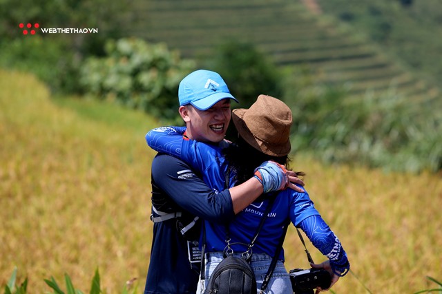 Những khoảnh khắc về đích ấn tượng của các ultra runner tại VMM 2018 - Ảnh 12.