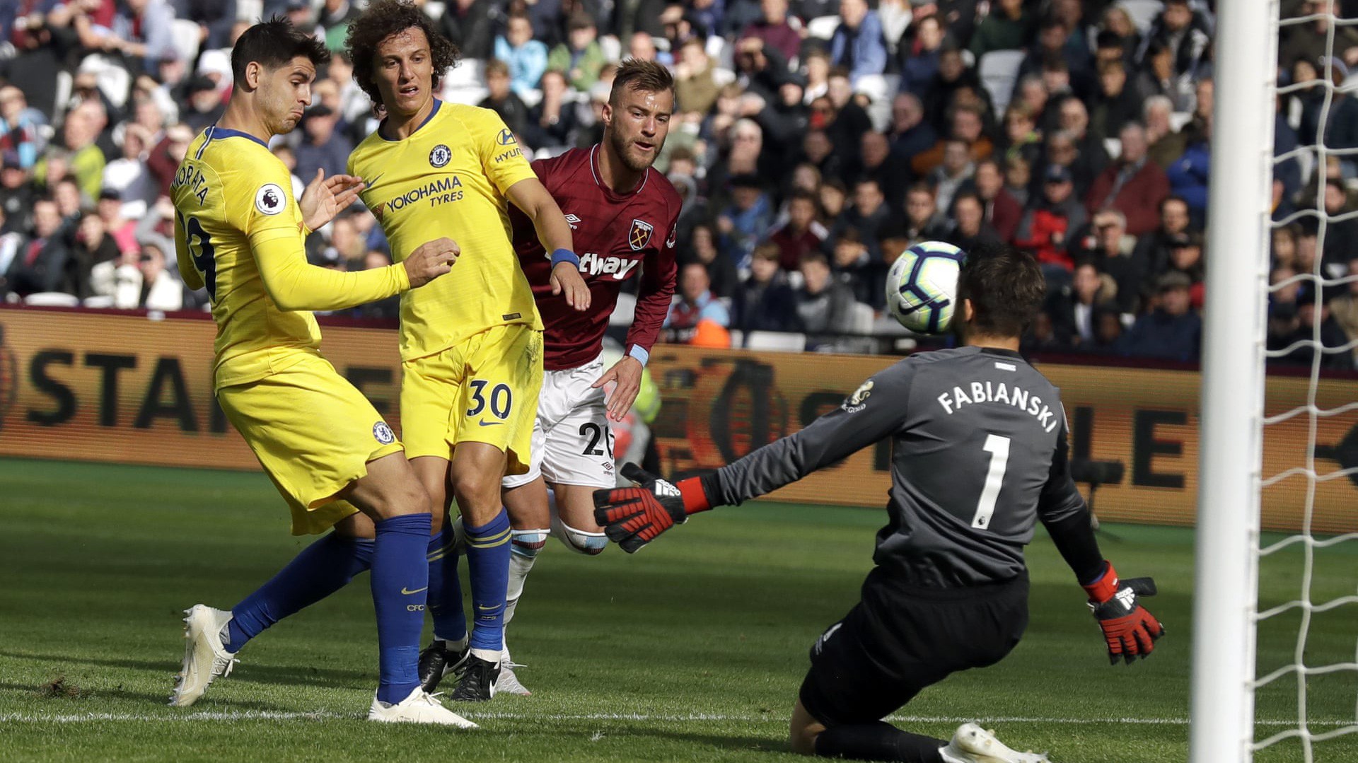 Hat-trick... hụt của Chelsea và 5 điểm nhấn khó tin ở trận hòa trước West Ham