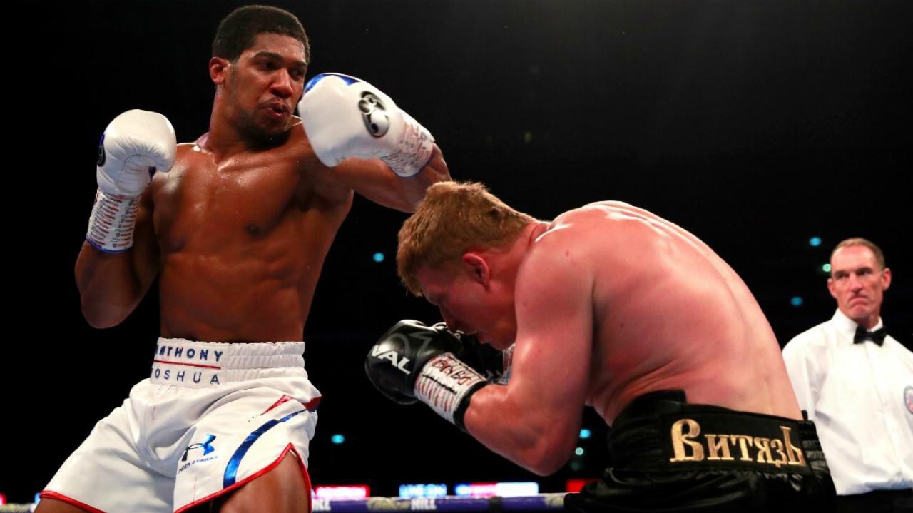 Thắng dễ trước Povetkin, Joshua bị Fury khinh thường