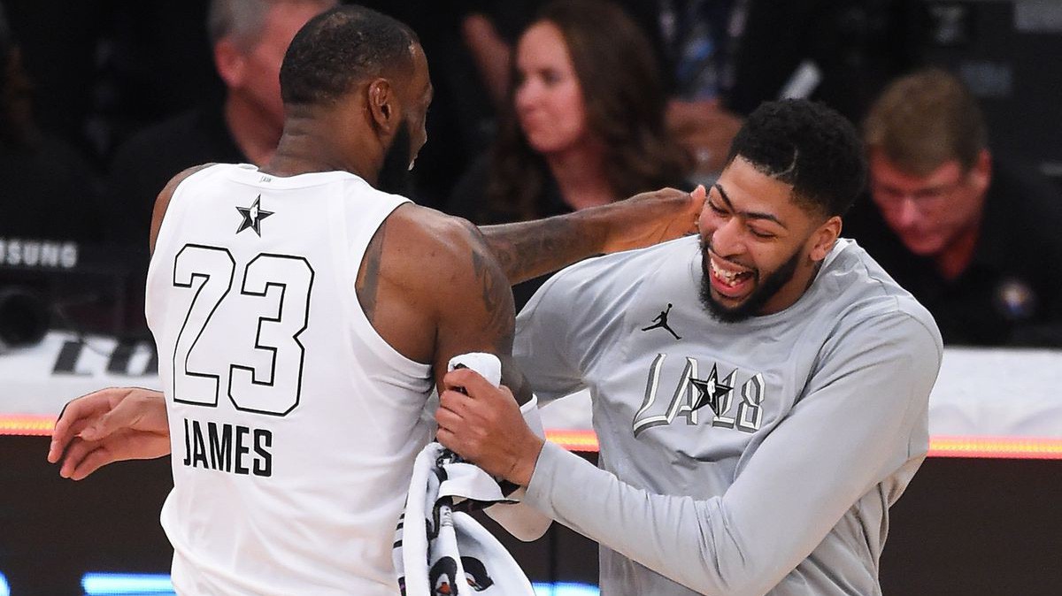 Chính thức: Anthony Davis ký hợp đồng về chung với LeBron James
