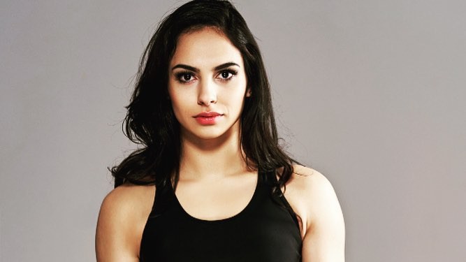 UFC kéo "Nữ hoàng" quyến rũ Ariane Lipski về dưới trướng