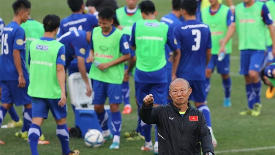 HLV Park Hang Seo trở lại Việt Nam để chuẩn bị "săn vàng" AFF Cup 2018