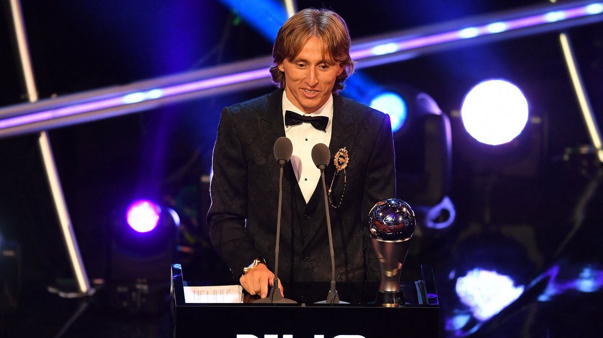 Trực tiếp lễ trao giải thưởng FIFA The Best 2018: Luka Modric giật giải "Cầu thủ xuất sắc nhất"