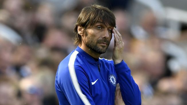 Hai đội bóng lớn cùng tranh cựu HLV Chelsea