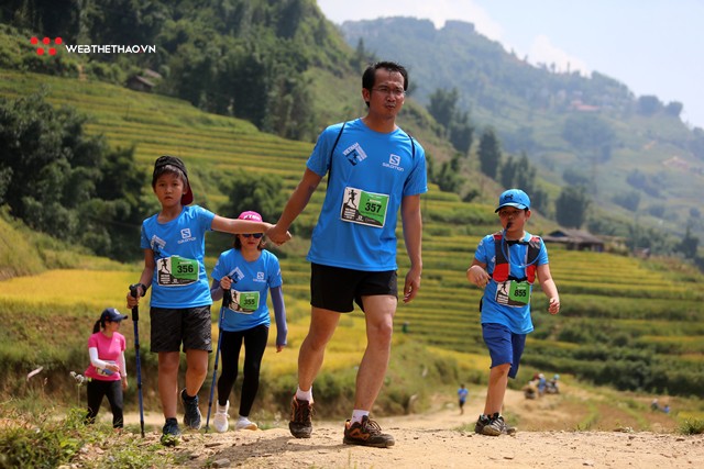 Ngả mũ trước những ultra runner nhí tại VMM 2018 - Ảnh 2. Ngả mũ trước những ultra runner nhí tại VMM 2018 - Ảnh 2.