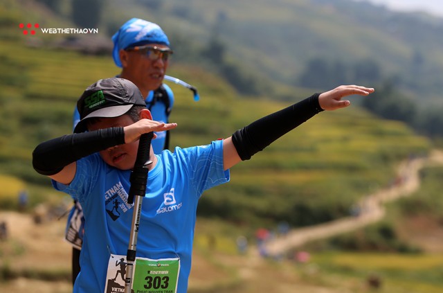 Ngả mũ trước những ultra runner nhí tại VMM 2018 - Ảnh 13. Ngả mũ trước những ultra runner nhí tại VMM 2018 - Ảnh 13.