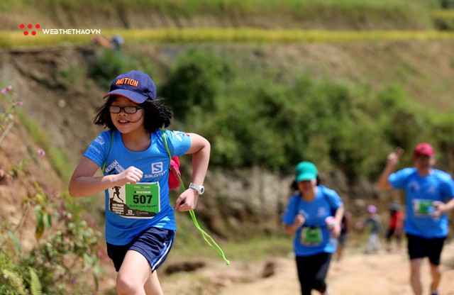 Ngả mũ trước những ultra runner nhí tại VMM 2018 - Ảnh 18. Ngả mũ trước những ultra runner nhí tại VMM 2018 - Ảnh 18.