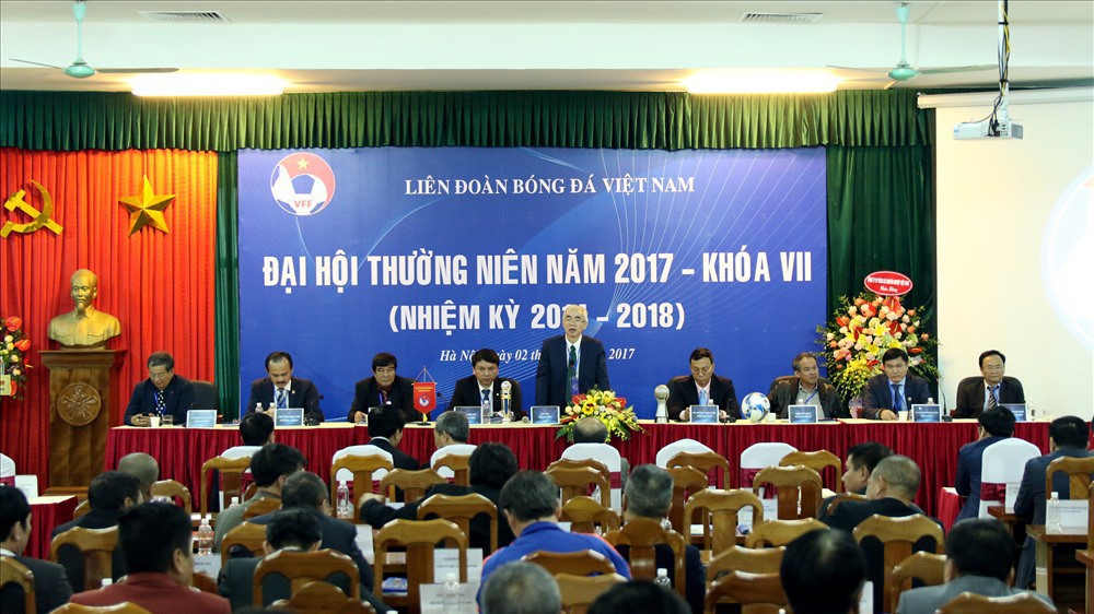 Giám đốc nợ thuế hay VFF chọn người tài theo kiểu xếp hàng